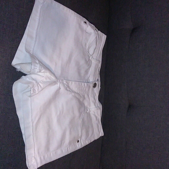 Shorts - Picture 1 of 3